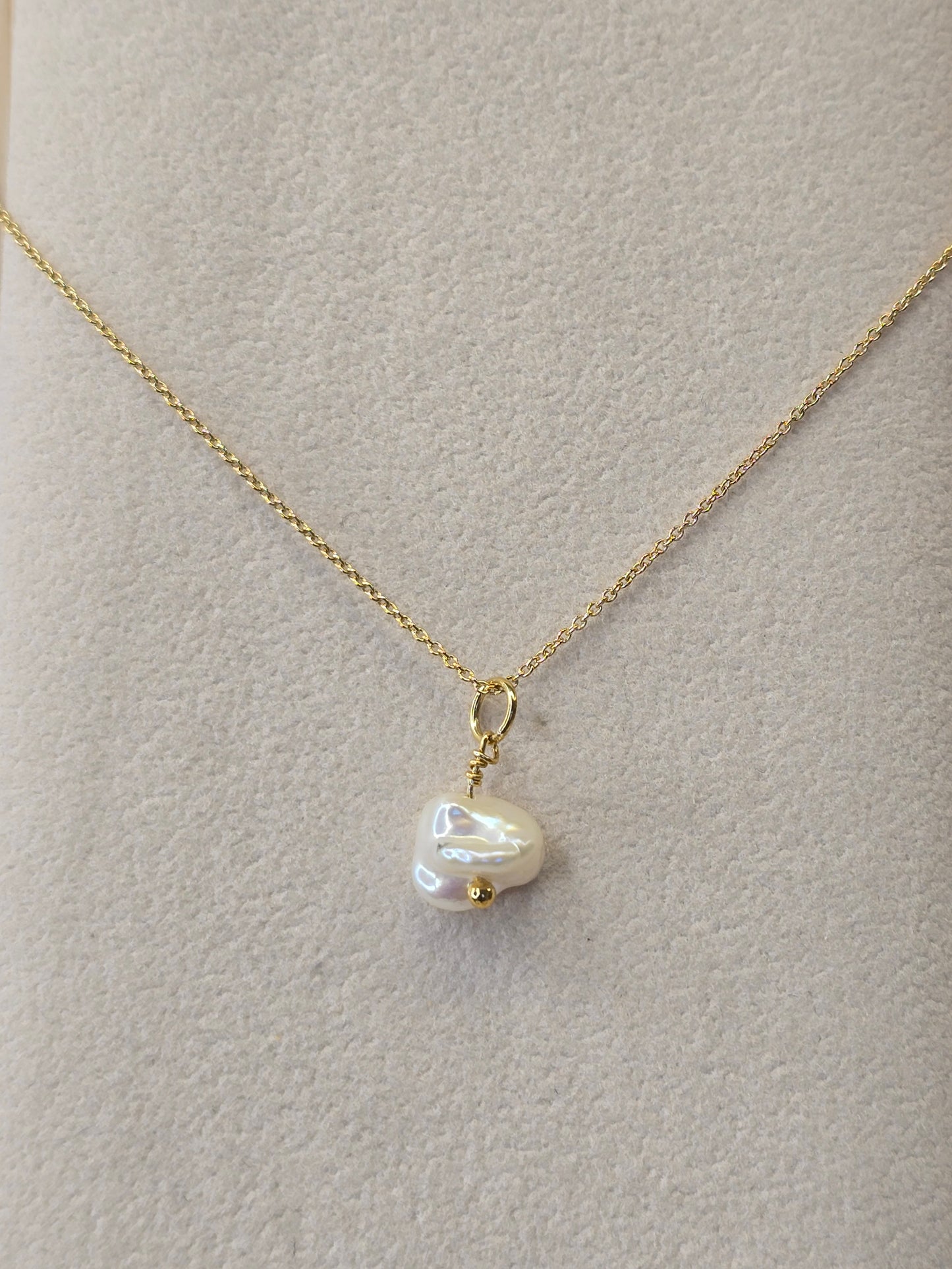 Halskette One Pearl