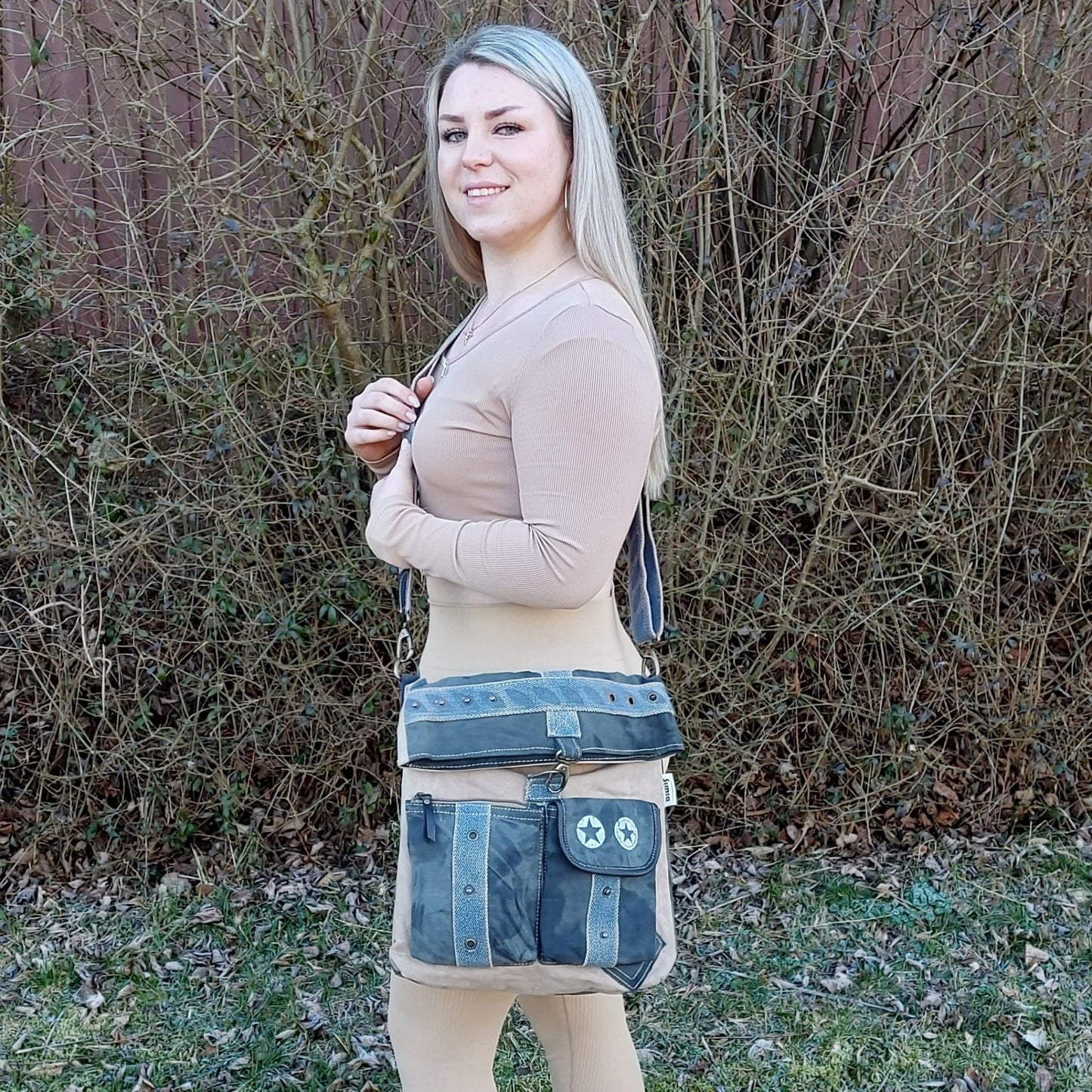 Sunsa Umhängetasche