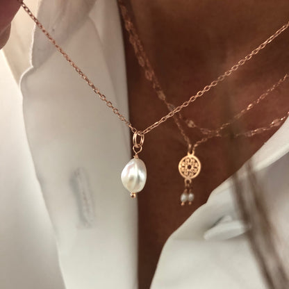 Halskette One Pearl
